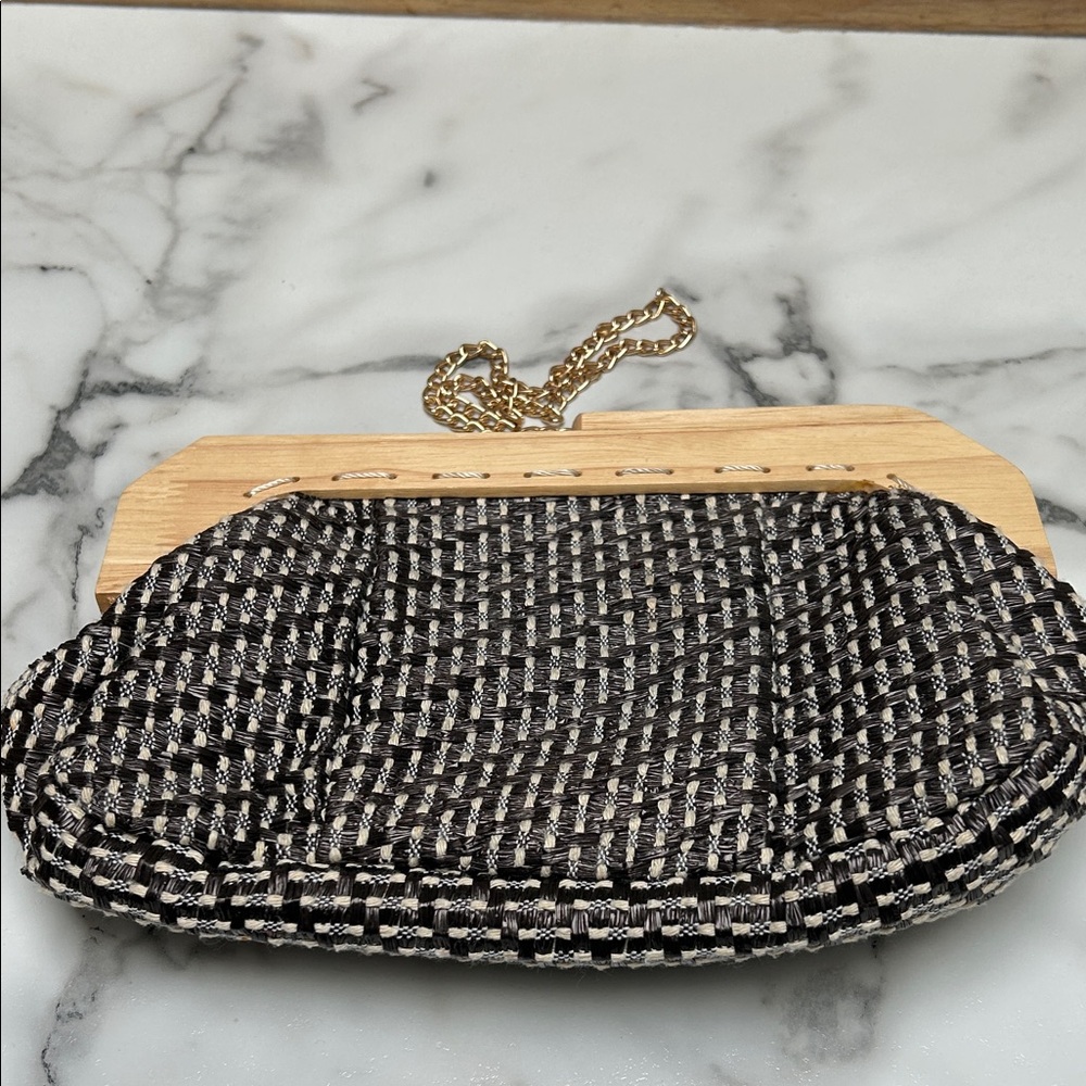 Elegant Black and Tan Woven Clutch